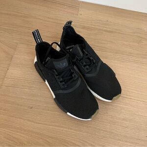 Adidas NMD R1 - black